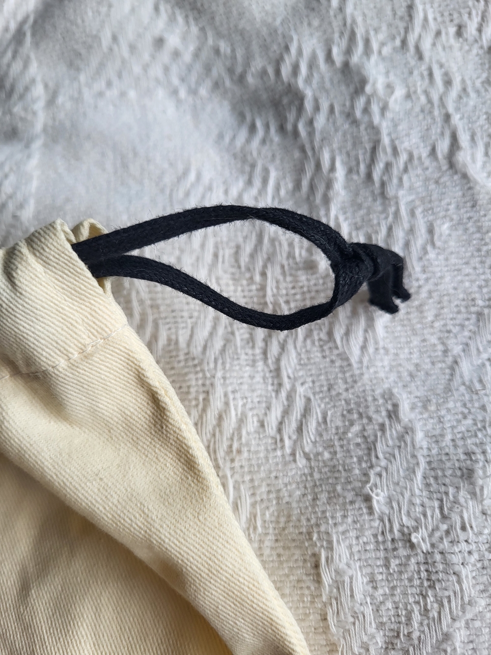 Fendi Roma Cream Drawstring Dust Bag - Picture 3 of 6